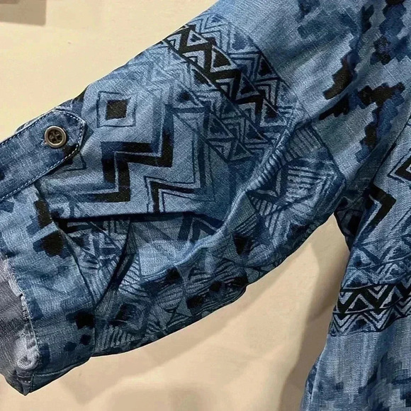 [S]Soft Surroundings  Aztec Geo Patterned Roll Tab Sleeve Lyocell SS Tunic Shirt - Picture 3 of 7